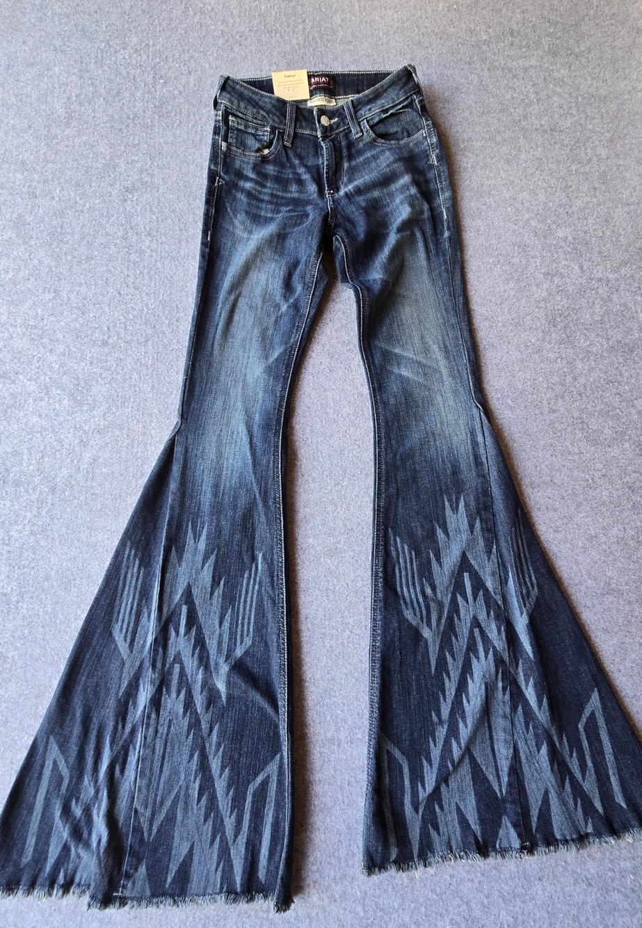 Ariat Women's Jeans Chimayo Collection High Rise Extreme Flare Size 25XL NEW